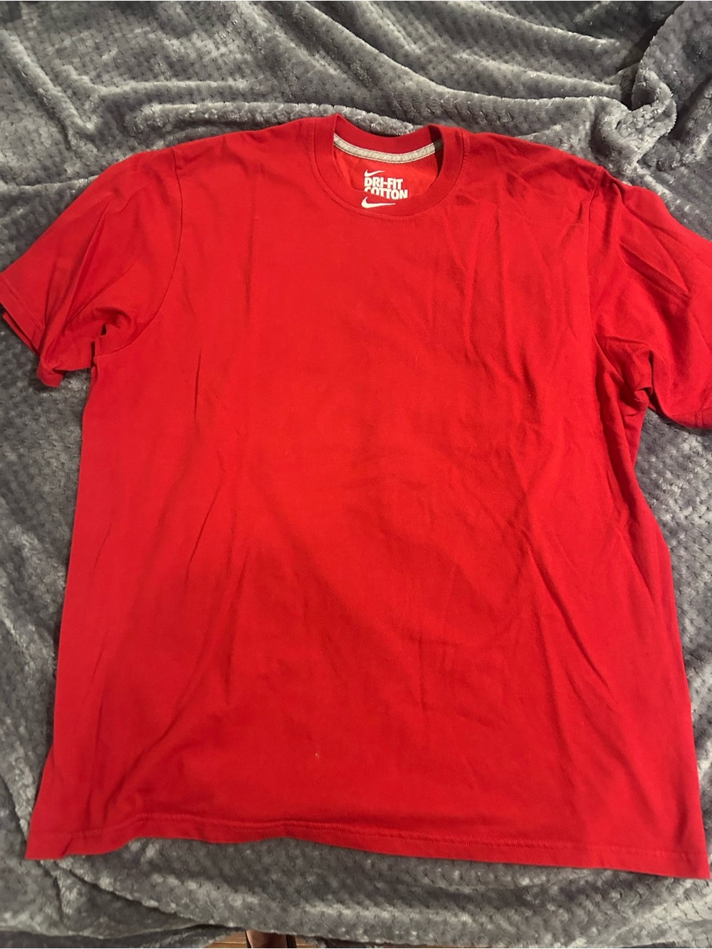Great Condition Good Quality Red Nike DriFit Cotton Tshirt szXL